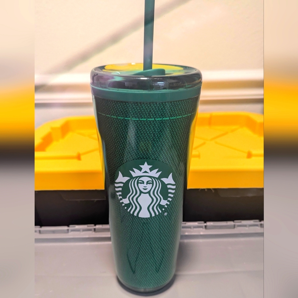 Starbucks - (Partner Exclusive) Emerald Green Tumbler with Lid and Straw